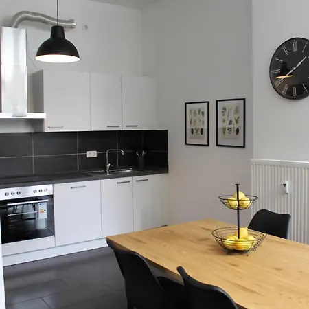 Mit 2 Betten Im Zentrum *