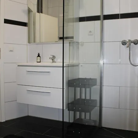 Mit 2 Betten Im Zentrum